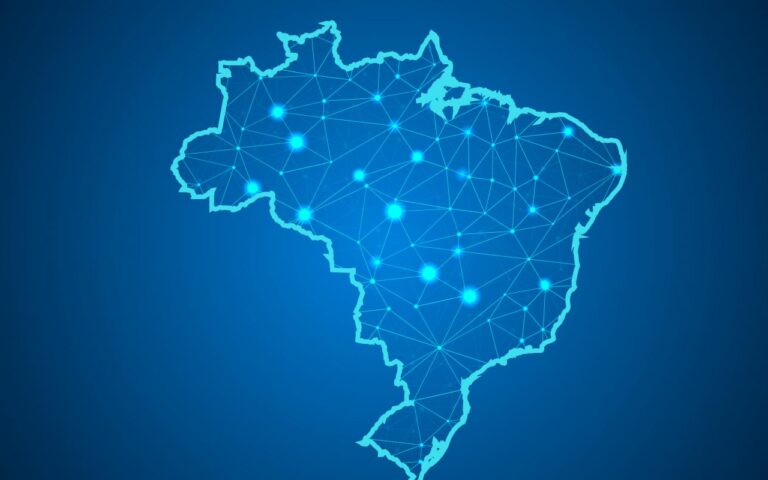 Internet Alcança 74% dos Brasileiros e 58% dos Usuários de Internet Utilizam a Rede Apenas pelo Celular