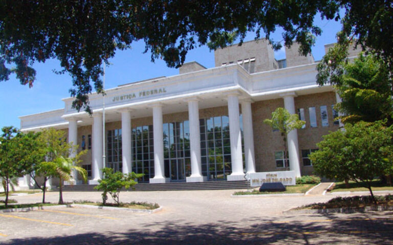 Visual Law em Mandado de Citação e Intimação de Penhora